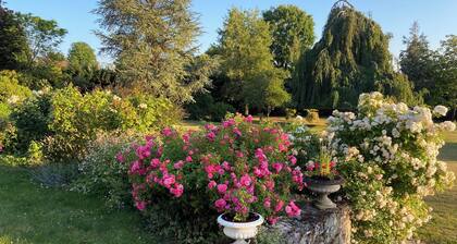 Gßte  "Haut Echiquier"  10mn Parc Astérix, 15mn  Aéroport Charles de Gaulle.