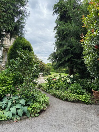  Gîte  "Haut Echiquier"  10mn Parc Astérix, 15mn  Aéroport Charles de Gaulle. 
 