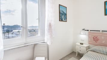 Double Room | 3 bedrooms, Egyptian cotton sheets, premium bedding, memory-foam beds