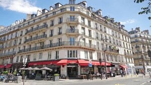 Exterior - EXQUISITE PARISIAN LUXURY: SOPHISTICATED RETREAT NEXT TO LOUVRE - RUE DE RIVOLI (Paris)