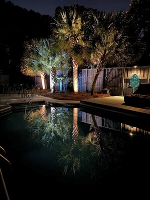 Pool - 4-bedroom house with boat trailer parking boat ramp access that is pet friendly (Mary Esther)