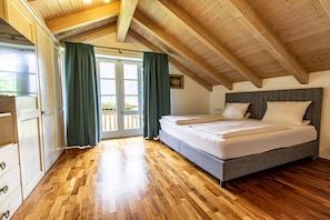 Maison Confort | 4 chambres, literie de qualité supérieure, fer et planche à repasser