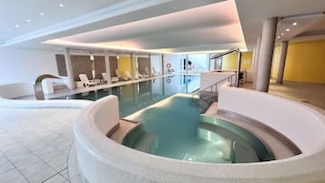 Piscine couverte