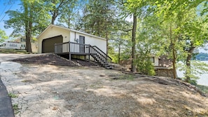 Parking available for 8 to 10 vehicles depending on the size and trailers. - Ultimate Lake James Escape! Cozy 4-Bedroom Cottage – Sleeps 12+ (Angola)