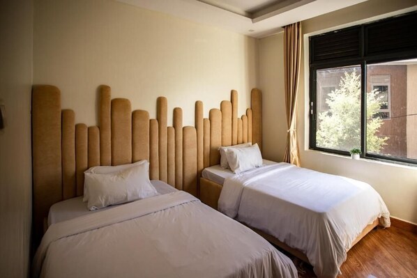 3 bedrooms, WiFi - AKiiRO HOMES (Kampala)