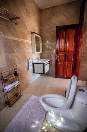 Shower - AKiiRO HOMES (Kampala)