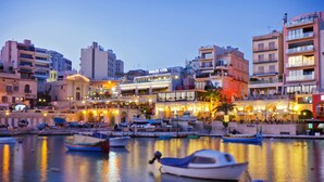 Marina - Upscale 2BR Apartment by the Promenade (Sliema)