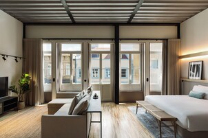 标准开间 | 笔记本电脑工作区、遮光窗帘、熨斗/熨衣板、免费 WiFi