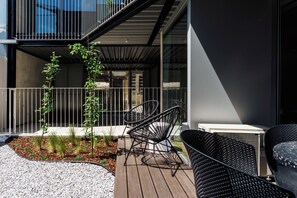 Studio Supérieur | Terrasse/Patio