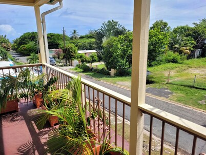 Sunny 1 bedroom in Esperanza close to everything