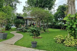 Unclassified image, 5 of 36, button - Baan Nern Khao Resort Pattaya (Pattaya)