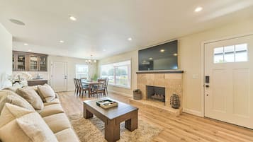 Smart TV, chimenea