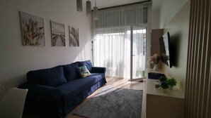 Living area - Holiday apartment directly on the water with beach (Siófok)