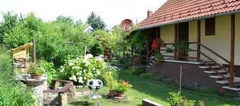 Holiday home with Wi-Fi and children's playground