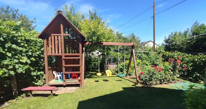 Holiday home with Wi-Fi and children's playground