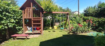 Ferienhaus mit WLAN und Kinderspielplatz