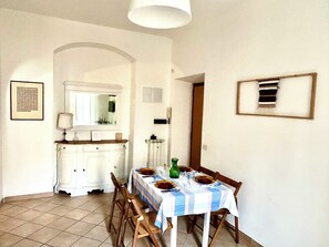 Dining - Atelier Testaccio Apartment (Roma)