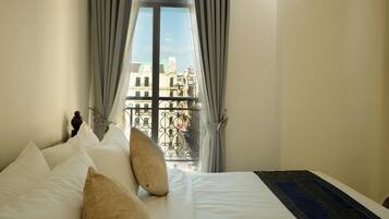 2 Bedroom Apartment | Premium bedding, pillow-top beds, soundproofing, free WiFi