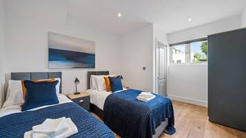 3 bedrooms, iron/ironing board, free WiFi