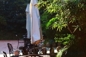 صورة غير مصنفة، 3 من 11، زرّ