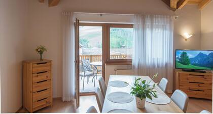 Attic apartment 80sqm 6 people with sheets kitchen oven dishwasher