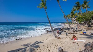 Apartment, 1 King-Bett und Schlafsofa (Kona Reef#A7) | Strand