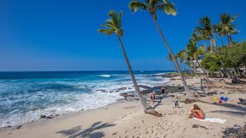 Condo, 1 King Bed with Sofa bed (Kona Reef#A7) | Beach
