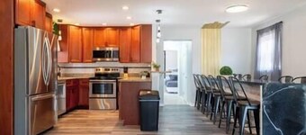 Cruise-Ready Oasis:15min to Beach & Port Canav w/ Huge Pool