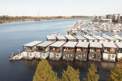 Leisure @ The Cove Riverwalk Villas