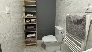 Classic Room, Hill View | Bathroom - A Casa Carbinesa (Carbini)