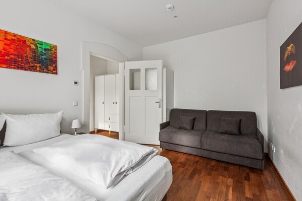1 Schlafzimmer, Schreibtisch, WLAN
