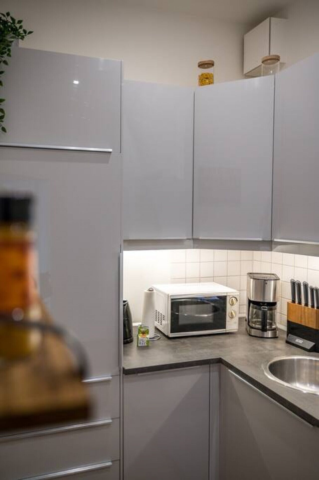 Kühlschrank, Ofen, Herdplatte, Geschirrspüler