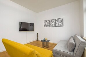 TV - Arbio I Modern Apart near Leipzig Stötteritz (Leipzig)