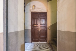 Interior entrance - Homely City Apartment by Wonderful Italy (Naples)