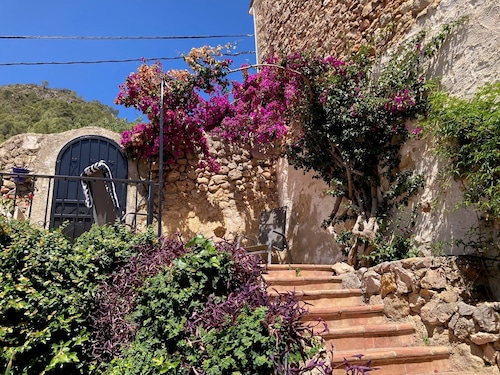 C a s a    S o n i a    -    F o r n a    -    B e a u t i f u l    g a r d e n