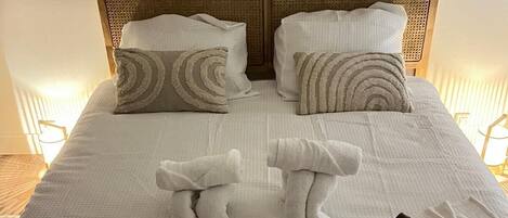 1 chambre, fer et planche à repasser, Wi-Fi, draps fournis