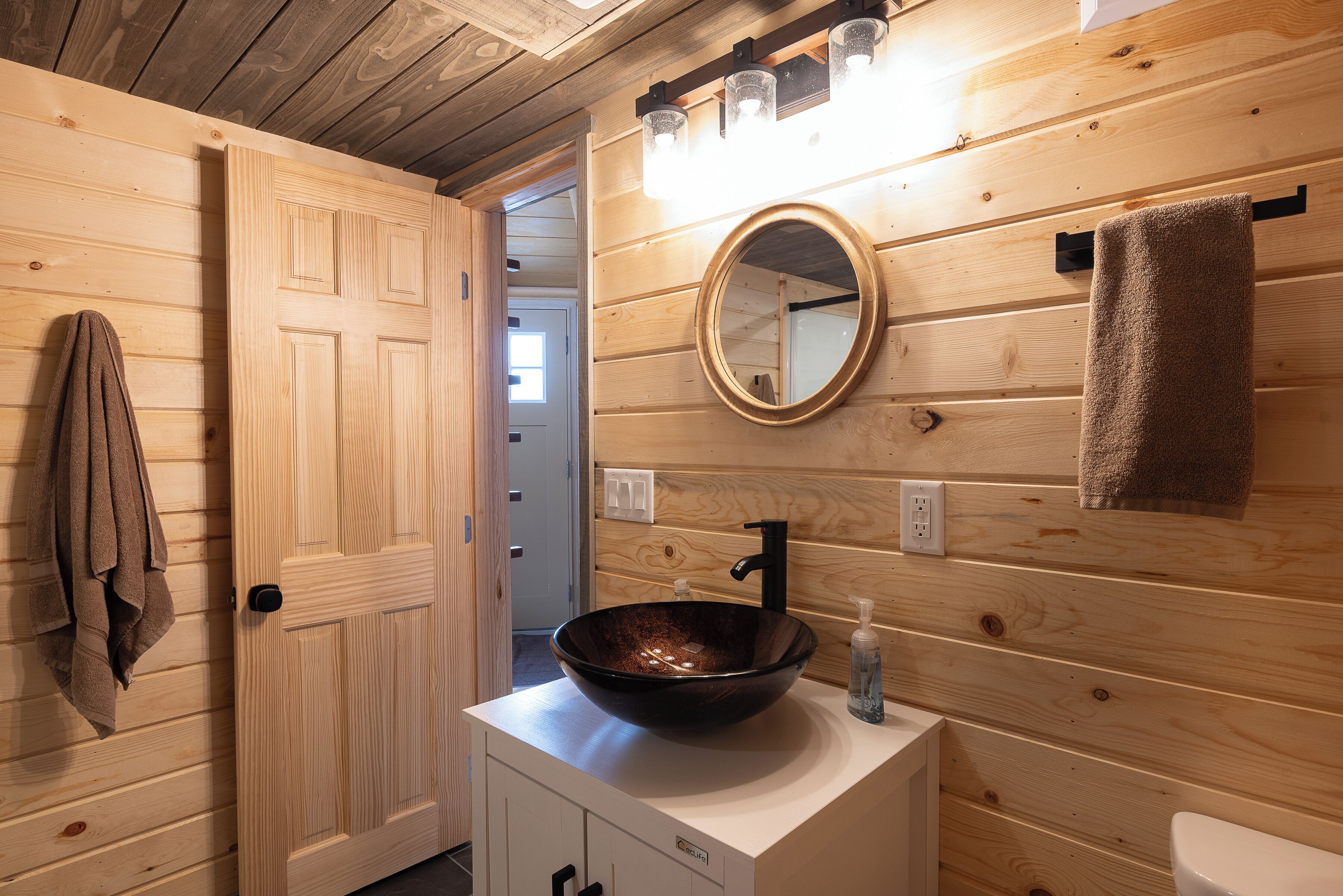 Full Bathroom (3)