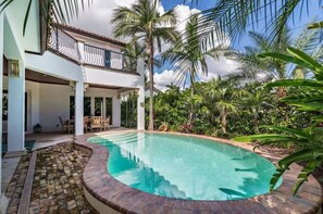 Pool - Gregory Place - Dine Alfresco by the Pool in South End Sophistication (West Palm Beach)