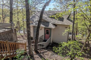 Exterior - Aloha Forest Retreat- Private Decks, Walk to Pool, Serene Views, BBQ 3bed/3bath (Osage Beach)