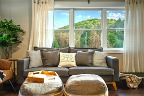 Téléviseur connecté, foyer, jeux vidéo