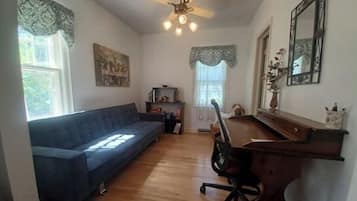 Tv, bøger, musikbibliotek