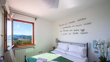 Habitació Comfort | Caixa forta a l'habitació i escriptori