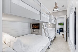 8 camere, ferro/asse da stiro, Wi-Fi gratuito, lenzuola