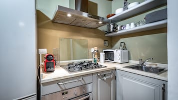 公寓 | 私人厨房 | 大冰箱、微波炉、烤箱、炉灶