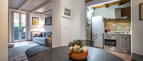 Apartment | Private kitchen | Full-sized fridge, microwave, oven, stovetop