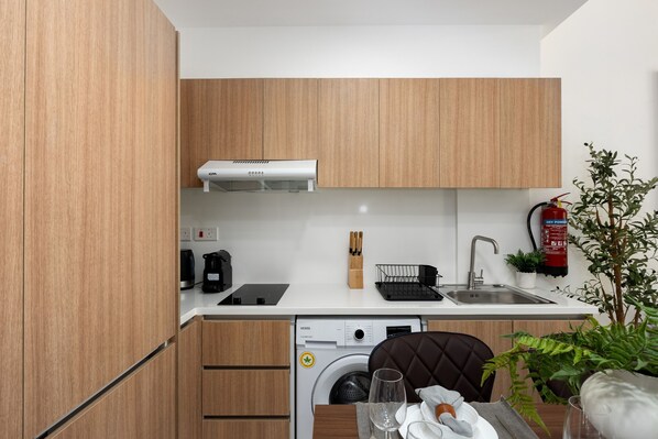 Apartment | 1 bedroom - Urban 1BR in Masdar City w Pool View Balcony (Abu Dhabi)