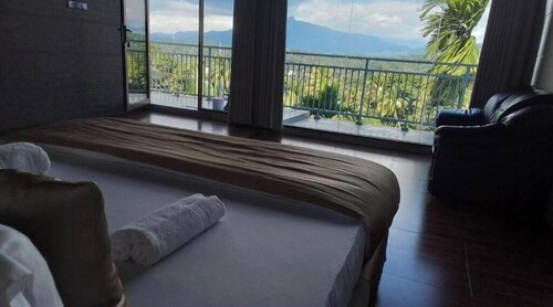Double Room with Mountain View 2