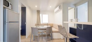 Dining - Camping Village Baia Blu La Tortuga Baia Elite for 6 people (Aglientu)