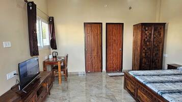 3 chambres, fer et planche Ă repasser, Wi-Fi, draps fournis