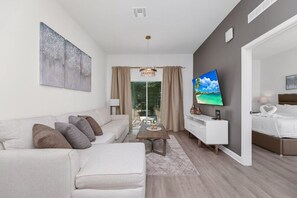 5 sovrum, skrivbord, strykjärn/strykbräda och gratis wi-fi